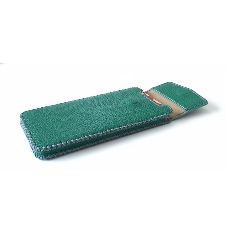 bao da bò thật iPhone 17 Air màu xanh lá cây may thủ công